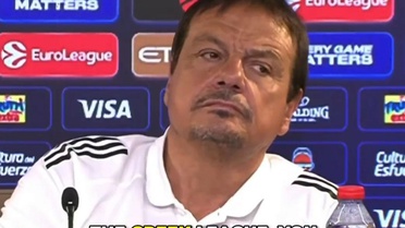 Ergin Ataman'ı delirten soru! Basın toplantısını terk etti