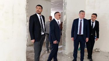 Kars'ta Kütüphane Yatırımları İncelendi