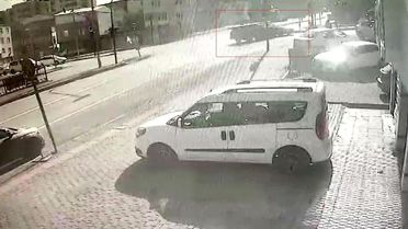 Bursa'da Kavşakta Kaza: 1 Yaralı