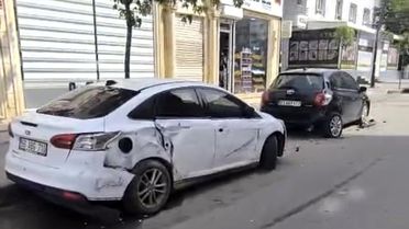 Batman'da Park Halindeki Araçlara Çarpan Sürücü Kaçtı