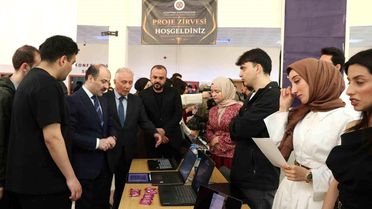 Atatürk Üniversitesi'nde Geleneksel Proje Zirvesi Başladı