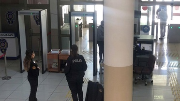 İstanbul Adliyesi'ne uyuşturucuyla girmeye çalışan şüpheli yakalandı