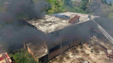 Yaklaşan çay sezonu öncesinde çay fabrikasında yangın tatbikatı