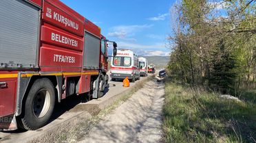 Çankırı'da Su Kanalına Düşen Araçta 3 Yaralı