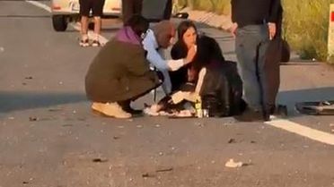 Yolcu otobüsünde can pazarı! Muavin kopan kapıdan aşağı uçtu