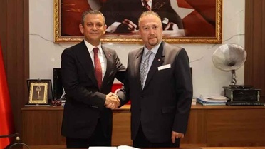 Özgür Özel’den Özkan Yalım'ın iddialarına yanıt: Silinen yazışmada bizim lehimizde bir şey var