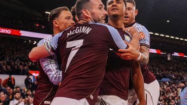 Aston Villa Liverpool'u paramparça etti