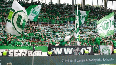 Bundesliga'da nefes kesen son! Küme düşen takımlar belli oldu