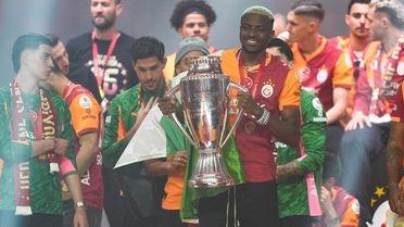 Galatasaray'da unutulmayacak şölen! Herkes bu anları konuşuyor