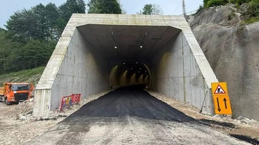 Hemşin-Çamlıhemşin yolunda tarihi adım: İlk tünel ve köprü açıldı