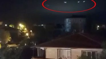 Sakarya'da gökyüzünde görülen ışıklar merak uyandırdı
