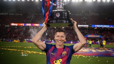 Lewandowski, Barcelona defterini resmen kapattı