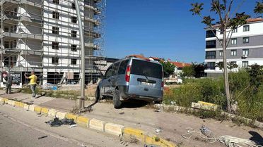 Uşak'ta Trafik Kazası: 4 Yaralı