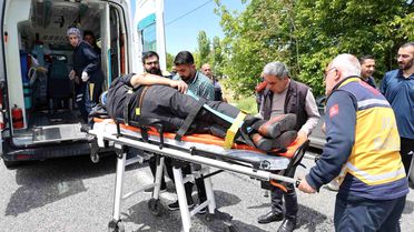Elazığ'da Trafik Kazası: 5 Yaralı