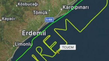 Uçak, Gökyüzüne 'İrem' Yazdı