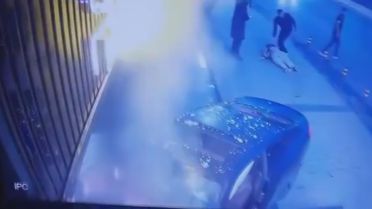 Şişli'de Otomobil Yangını: 2 Yaralı