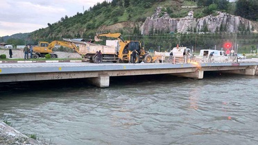 Tokat'ta Çedaş Köprüsü'nün yıkımı başladı