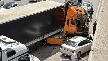 Eskişehir'de Tır Kazası Ulaşımı Aksattı