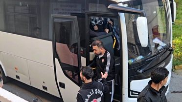 İBB'ye yönelik son dalga operasyonunda gözaltına alınan 12 kişi sağlık kontrolünden geçirildi