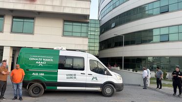 Mersin'deki saldırıda yaralanan restoran çalışanı: Telefon çıkaracağını sanarken birden tabancayı çıkardı