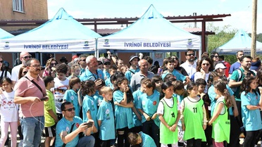 Türkiye'nin dört bir yanından gelen sporcular Balıkesir'de buluştu