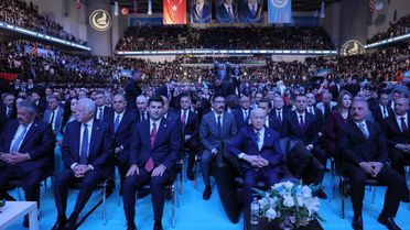Bahçeli'den Türk Gençliğine Çağrı