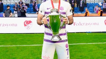 Karşıyakalı Eski Futbolcular Şampiyonluk Yaşadı