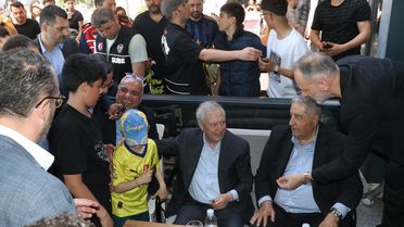 Aziz Yıldırım, Yalova'da Taraftarlarla Buluştu
