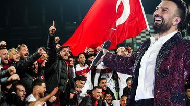 Milli takım için marş yazacak mı? Tarkan net konuştu