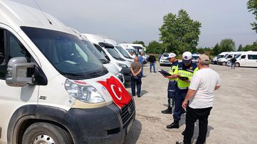 Düzce'de okul servis araçları denetimi sürüyor