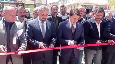 Tekman'da Gazze İçin Hayır Çarşısı Düzenlendi