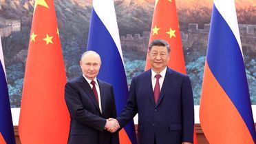 Xi ve Putin Beijing'de ortak basın toplantısı düzenledi