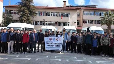 Bafra'da öğrenci ve veliler üretim alanlarını yerinde gördü