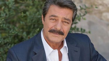 Kadir İnanır entübe edildi