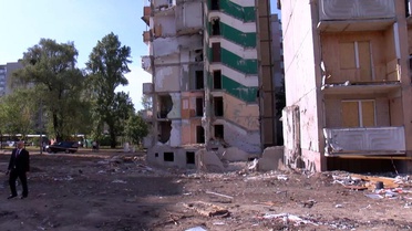 Kiev'de 24 kişinin hayatını kaybettiği binanın enkazı görüntülendi