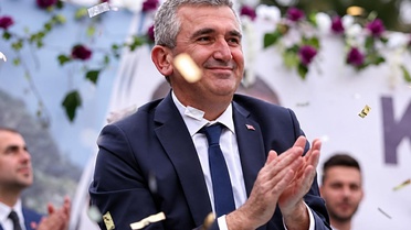 Akçakoca Belediye Başkanı Fikret Albayrak gözaltına alındı! 2,5 milyon TL rüşvet iddiası