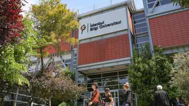 Bilgi Üniversitesi kapatıldı! Binlerce öğrenci Mimar Sinan'da eğitime devam edecek