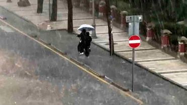 Muğla'da Sağanak Yağış ve Dolu Hayatı Olumsuz Etkiledi