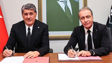 Önder Özen göreve gelir gelmez Beşiktaş'ın yeni hocasını buldu