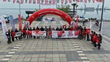 106. Yılda Atatürk Anısına Yürüyüş