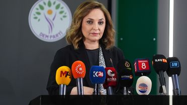 DEM Parti'den Demokrasi Vurgusu