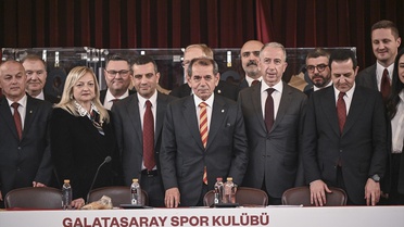 Dursun Özbek, Galatasaray Başkanlığını Kazandı