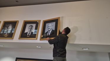 Kılıçdaroğlu'nun Fotoğrafı Yeniden Asıldı