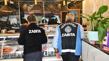 Yeşilyurt Belediyesi’nden bayram öncesi sıkı denetim! Market, kasap ve pastaneler mercek altında