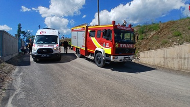Taşova'da İki Araç Çarpıştı: 2 Yaralı