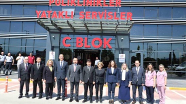 Aydın Sağlık Müdürü Bayramda Hastaneyi Ziyaret Etti
