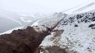 Diyadin'de Mayıs'ta Kar Yağdı