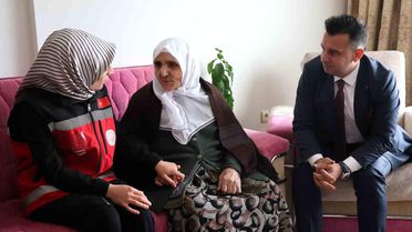Şehit Annesine Anlamlı Bayram Ziyareti