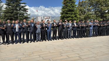 Kurban Bayramı Areifesinde 5 İlde Şehitlik Ziyareti