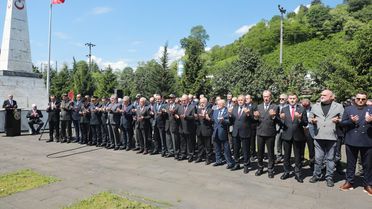 Ordu ve Artvin'de şehitlik ziyareti